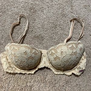 VS Pink Nude Lace Push-up Bra